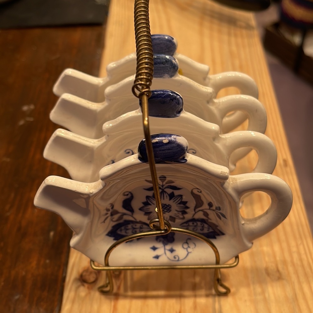 BLUE & WHITE DANUBE PATTERN TEA BAG HOLDERS 4